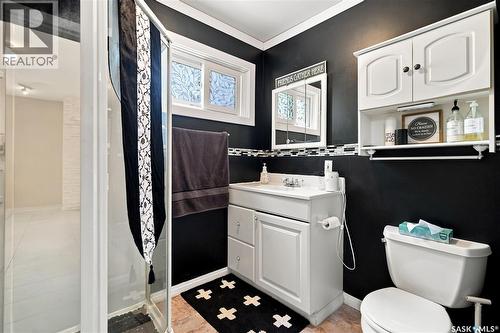 4828 8Th Avenue, Regina, SK - Indoor Photo Showing Bathroom