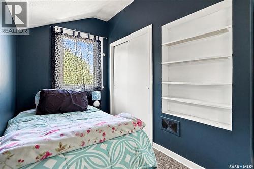 4828 8Th Avenue, Regina, SK - Indoor Photo Showing Bedroom