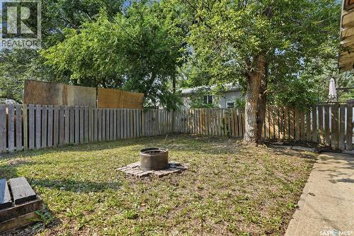 4828 8Th Avenue, Regina, SK - Outdoor