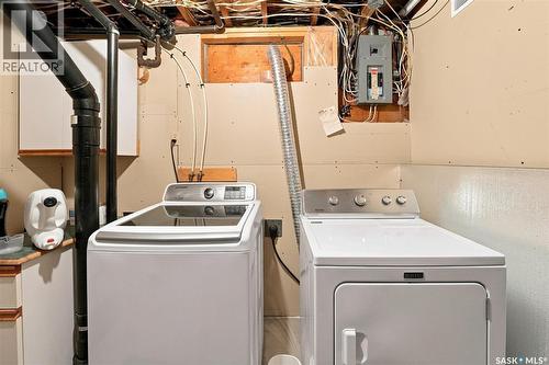 2010 37Th Street W, Saskatoon, SK - Indoor Photo Showing Laundry Room