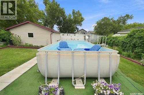 2010 37Th Street W, Saskatoon, SK - Outdoor With Above Ground Pool