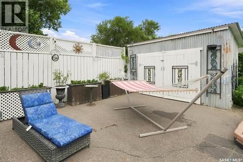 2010 37Th Street W, Saskatoon, SK - Outdoor With Deck Patio Veranda With Exterior
