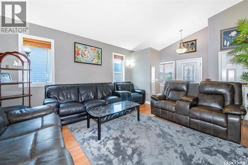 3347 Mcclocklin Road, Saskatoon, SK - Indoor Photo Showing Living Room