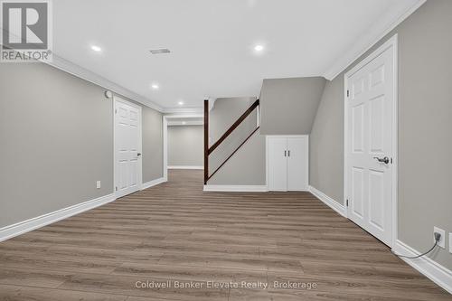 1677 Sherwood Forrest Circle, Mississauga, ON - Indoor Photo Showing Other Room