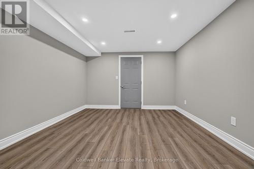 1677 Sherwood Forrest Circle, Mississauga, ON - Indoor Photo Showing Other Room