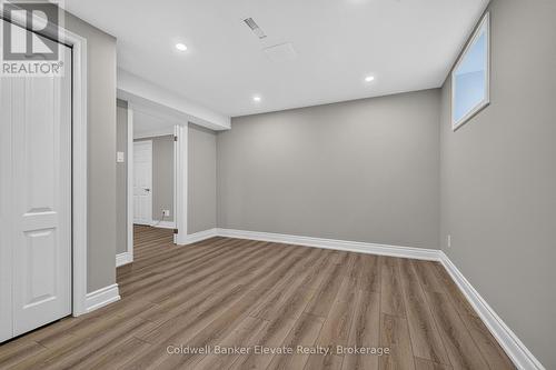 1677 Sherwood Forrest Circle, Mississauga, ON - Indoor Photo Showing Other Room