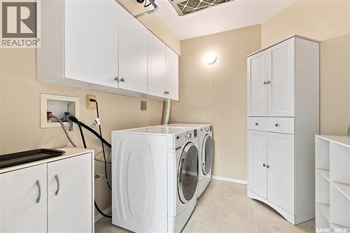 320 1850 Main Street, Saskatoon, SK - Indoor Photo Showing Laundry Room