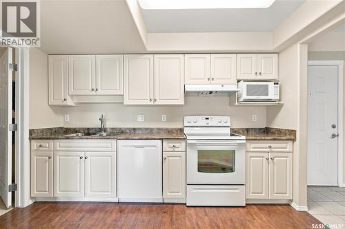 320 1850 Main Street, Saskatoon, SK - Indoor Photo Showing Kitchen