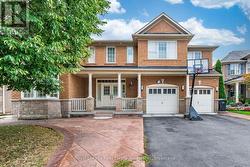 37 LATANIA BOULEVARD  Brampton, ON L6P 1T1
