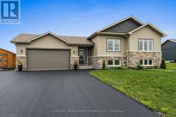 216 OWEN LUCAS STREET Mcnab/Braeside, ON K7S 3G8