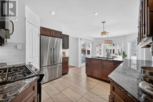 1091 Charest Way, Ottawa, ON - Indoor Photo Showing Kitchen With Stainless Steel Kitchen With Upgraded Kitchen