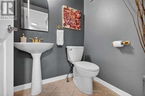 1091 Charest Way, Ottawa, ON - Indoor Photo Showing Bathroom