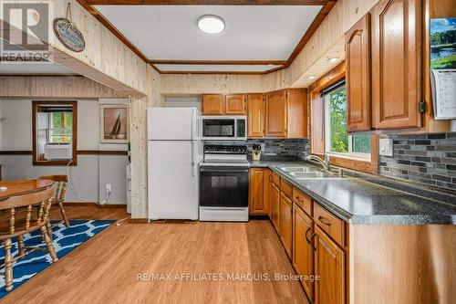 330 Forgotten Lane, Rideau Lakes, ON - Indoor Photo Showing Kitchen With Double Sink