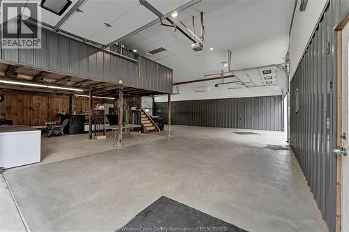 4508 Concession 4 South, Amherstburg, ON - Indoor Photo Showing Garage