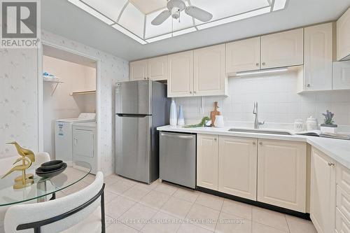 1908 - 55 Skymark Drive, Toronto, ON - Indoor Photo Showing Kitchen