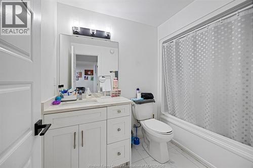 2224 Fraser Unit# #2 Lower, Windsor, ON - Indoor Photo Showing Bathroom