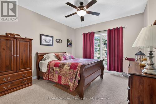 1339 Tiny Beaches Road N, Tiny, ON - Indoor Photo Showing Bedroom