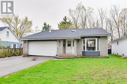 8 EDNA STREET  Orillia, ON L3V 6G4