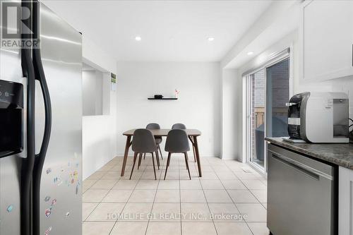 70 Tarquini Crescent, Caledon, ON - Indoor Photo Showing Kitchen