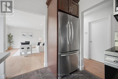 199 Allen Street E, Waterloo, ON - Indoor Photo Showing Kitchen