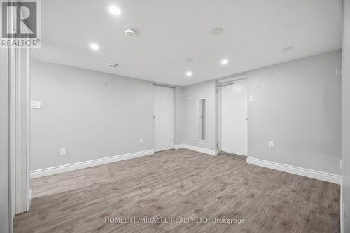 199 Allen Street E, Waterloo, ON - Indoor