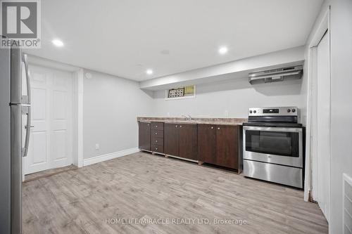 199 Allen Street E, Waterloo, ON - Indoor