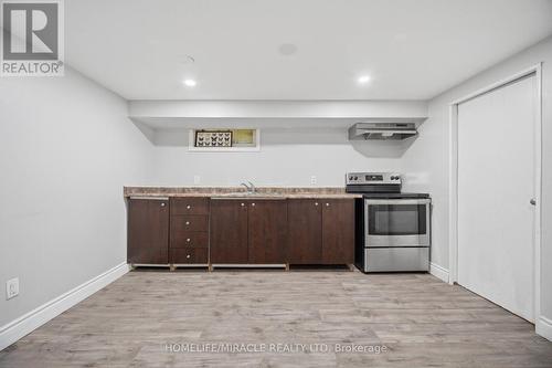 199 Allen Street E, Waterloo, ON - Indoor