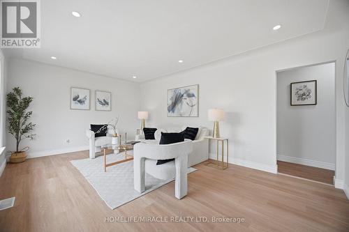 199 Allen Street E, Waterloo, ON - Indoor