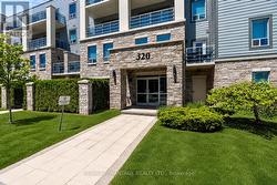 109 - 320 SUGARCREEK TRAIL  London North (North N), ON N6H 0G3
