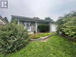 252 KEEWATIN STREET S Oshawa (Donevan), ON L1H 6Z8