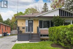 36 LINELLE STREET Toronto, ON M2N 2J3