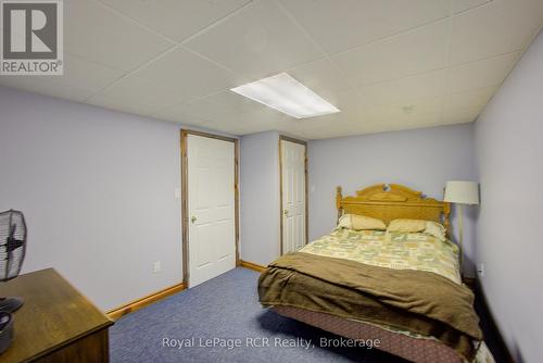 8187 Wellington Road 109 Road, Wellington North (Arthur), ON - Indoor Photo Showing Bedroom