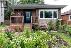 780 GARTH Street  Hamilton, ON L9C 4K4