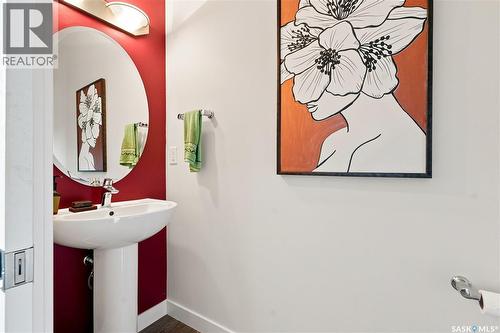 255 Newton Link, Saskatoon, SK - Indoor Photo Showing Bathroom
