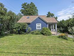 164 Cottage Street  Berwick, NS B0P 1E0