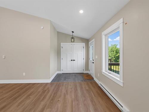 10546 Highway 7 Highway E, Oyster Pond, NS - Indoor Photo Showing Other Room
