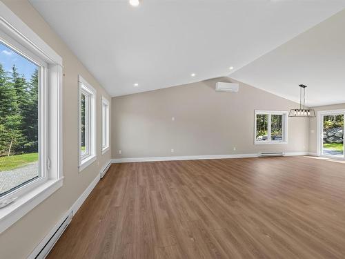 10546 Highway 7 Highway E, Oyster Pond, NS - Indoor Photo Showing Other Room