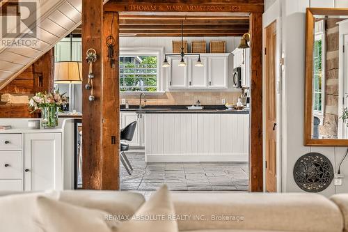 140 Creek Drive, Ottawa, ON - Indoor Photo Showing Kitchen