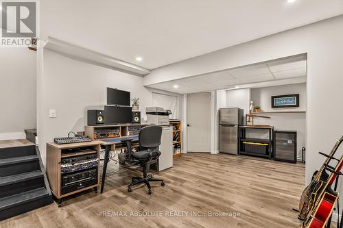 140 Creek Drive, Ottawa, ON - Indoor
