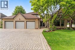 414 CHAMBERS Tecumseh, ON N8N 4T5