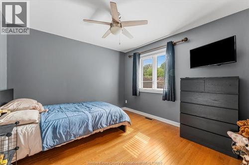 414 Chambers, Tecumseh, ON - Indoor Photo Showing Bedroom