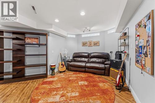414 Chambers, Tecumseh, ON - Indoor Photo Showing Other Room