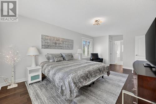 75 Mclarty Gate, Aurora, ON - Indoor Photo Showing Bedroom