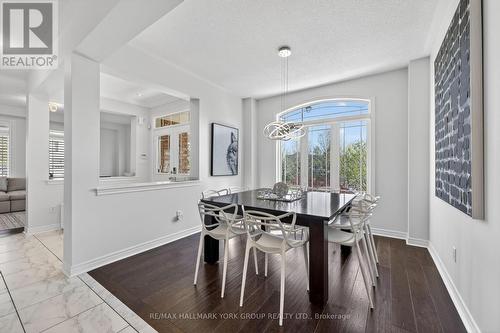 75 Mclarty Gate, Aurora, ON - Indoor Photo Showing Dining Room