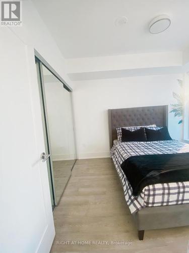 3213 - 10 York Street, Toronto, ON - Indoor Photo Showing Bedroom