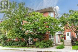 3 - 6 OMEARA STREET  Ottawa, ON K1Y 4T1