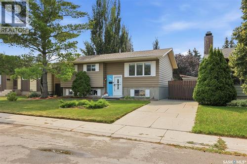 151 Makaroff Road, Saskatoon, SK - Outdoor With Facade