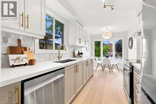 2020 CHRISDON Road  Burlington, ON L7M 3W8