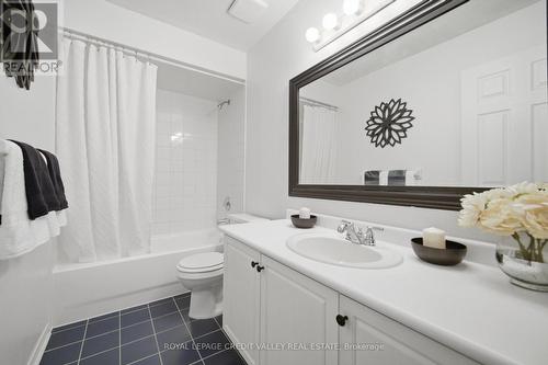 43 Flemington Drive E, Caledon, ON - Indoor Photo Showing Bathroom
