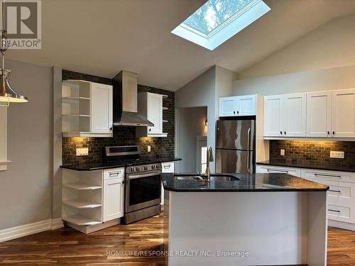5452 Croydon Road, Burlington, ON - Indoor Photo Showing Kitchen With Stainless Steel Kitchen